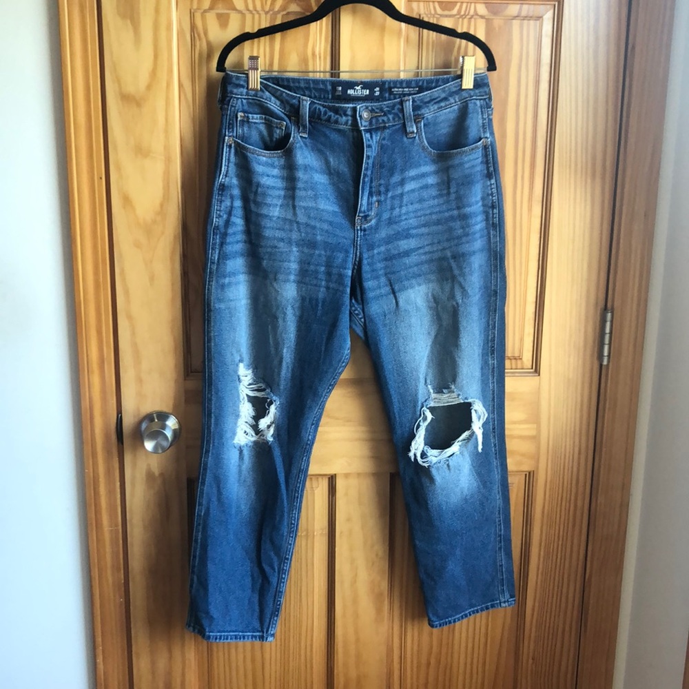 Hollister Ultra High Rise Mom Jeans size 13